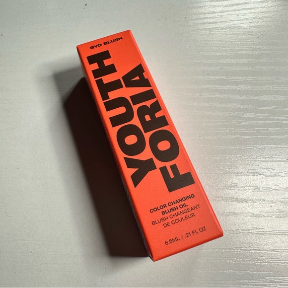 Color Changing Blush Oil - Vibrant Orange - Picture 1 of 3